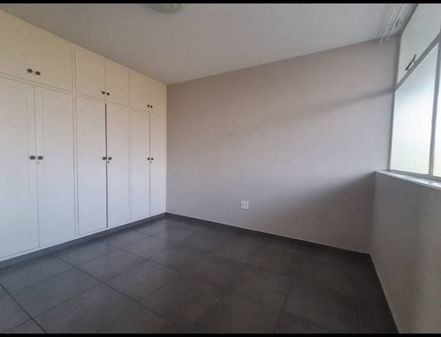2 BEDROOM FLAT FOR SALE IN THREE RIVERS